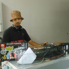 DJ MOONCUTZ - MOONCUTZ IS BACK!