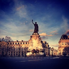 Milo Häfliger | Place De La République [001]