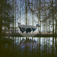 Floating Mirror (Ursus & Wolf)