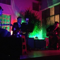 Waters Guitar Trio "Flatbush Triads"