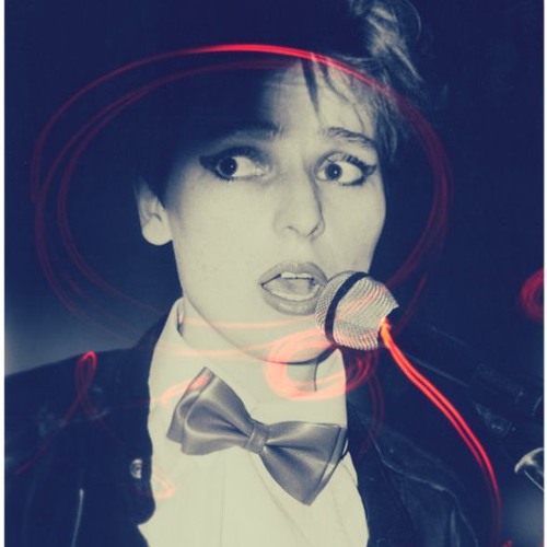 Qanday qilib ayollarning mushuklari silkitilganda tomchilar