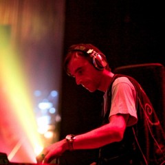 Damage - Crowd Fucking Rocka Karmacrop Remix