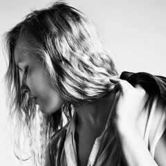 Anni Voree - Just A Feeling