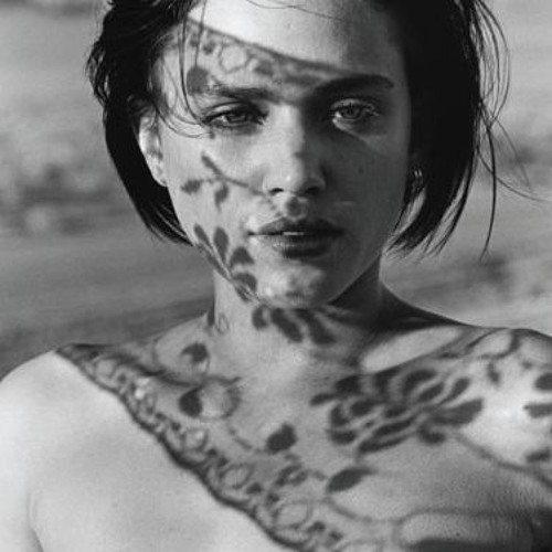 Jeune & Jolie