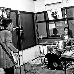 Momonon - Mengetuk pintu hati