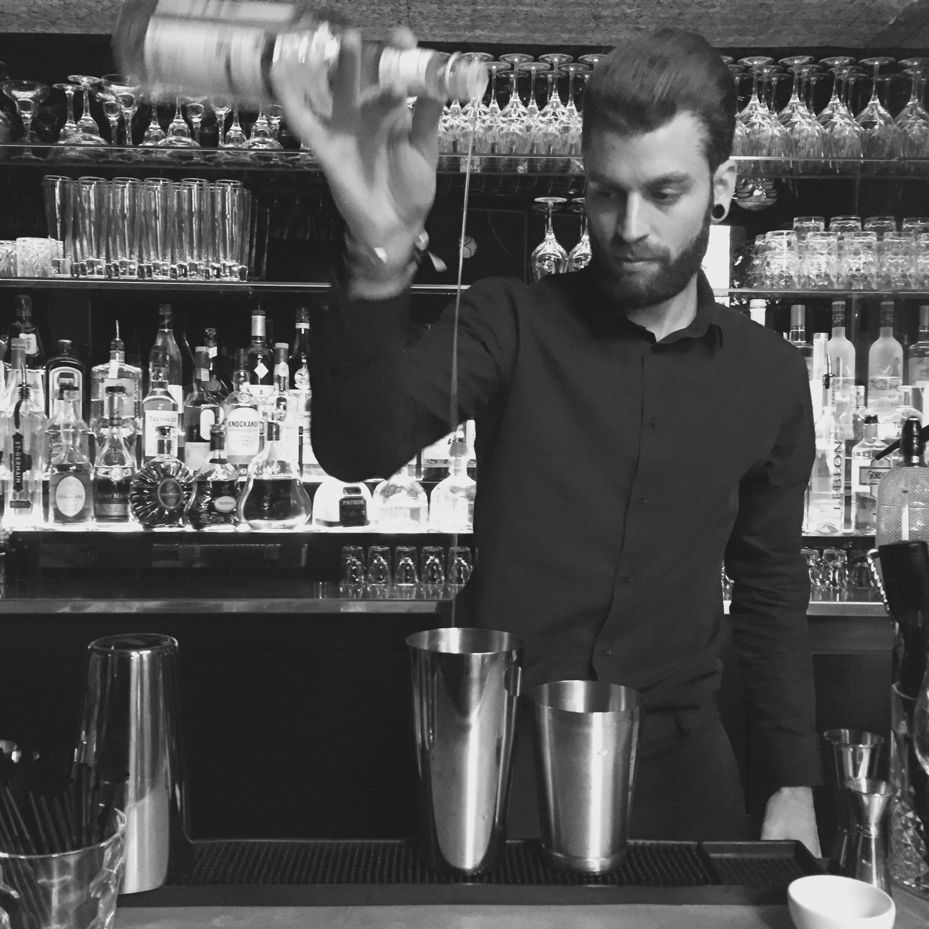 Thomas, Chef Barman - Le TiGrr - Saint-Germain episode artwork