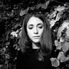 Emilie Levienaise-Farrouch - Strelka (Capracara RMX)