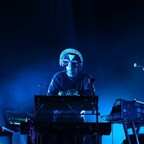 TEMPORARY VIEW with SAMPHA LIVE AT BBC MAIDA VALE
