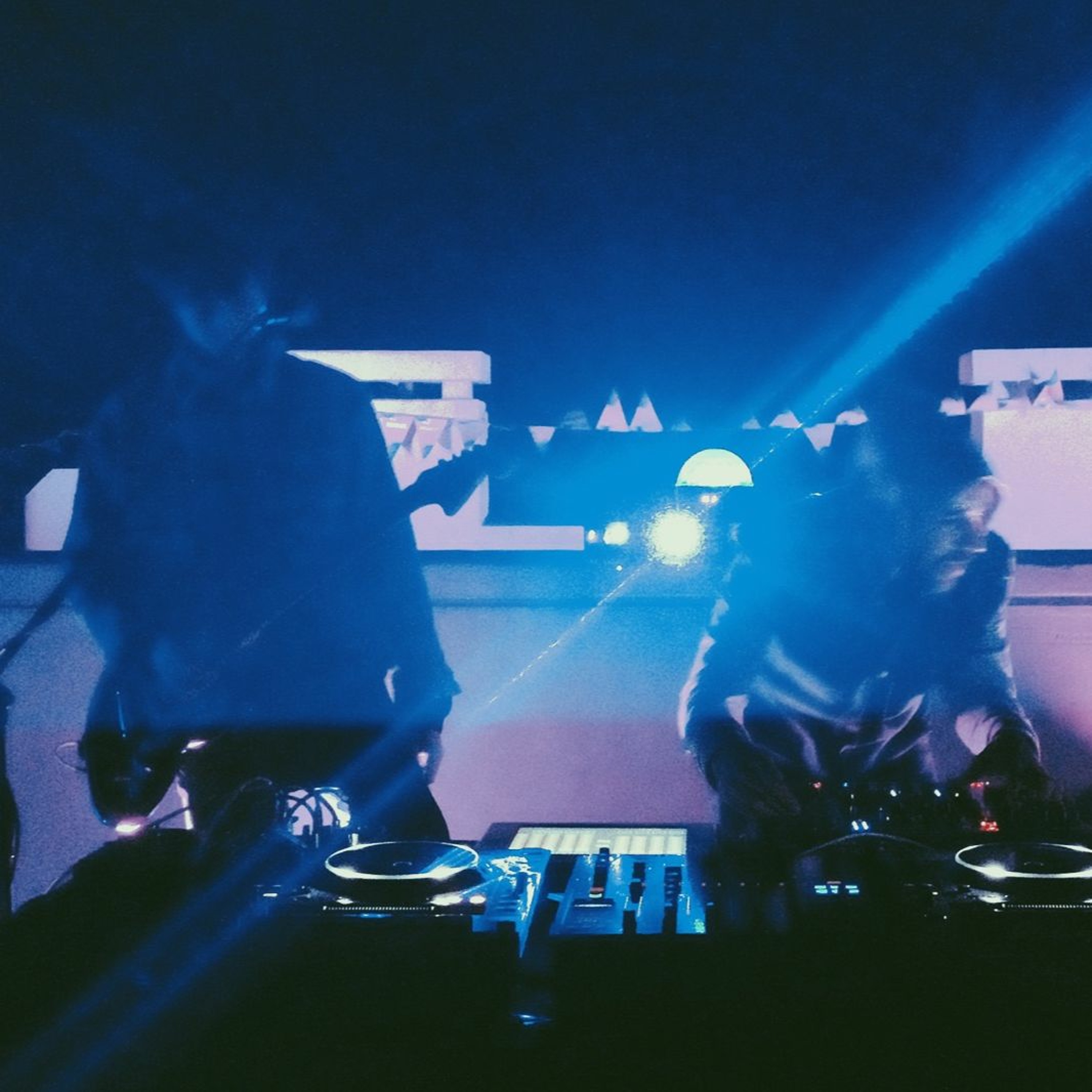live set INUITS 2015 episode artwork