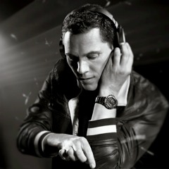 Love Me Again [Played By Tiësto on Club Life #451]