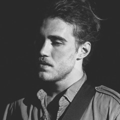 Matt Corby - Fire And Thunder Live