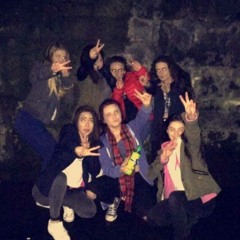 White chiiicks