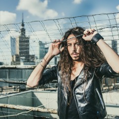 JESTEŚ BOHATEREM (fragm.)