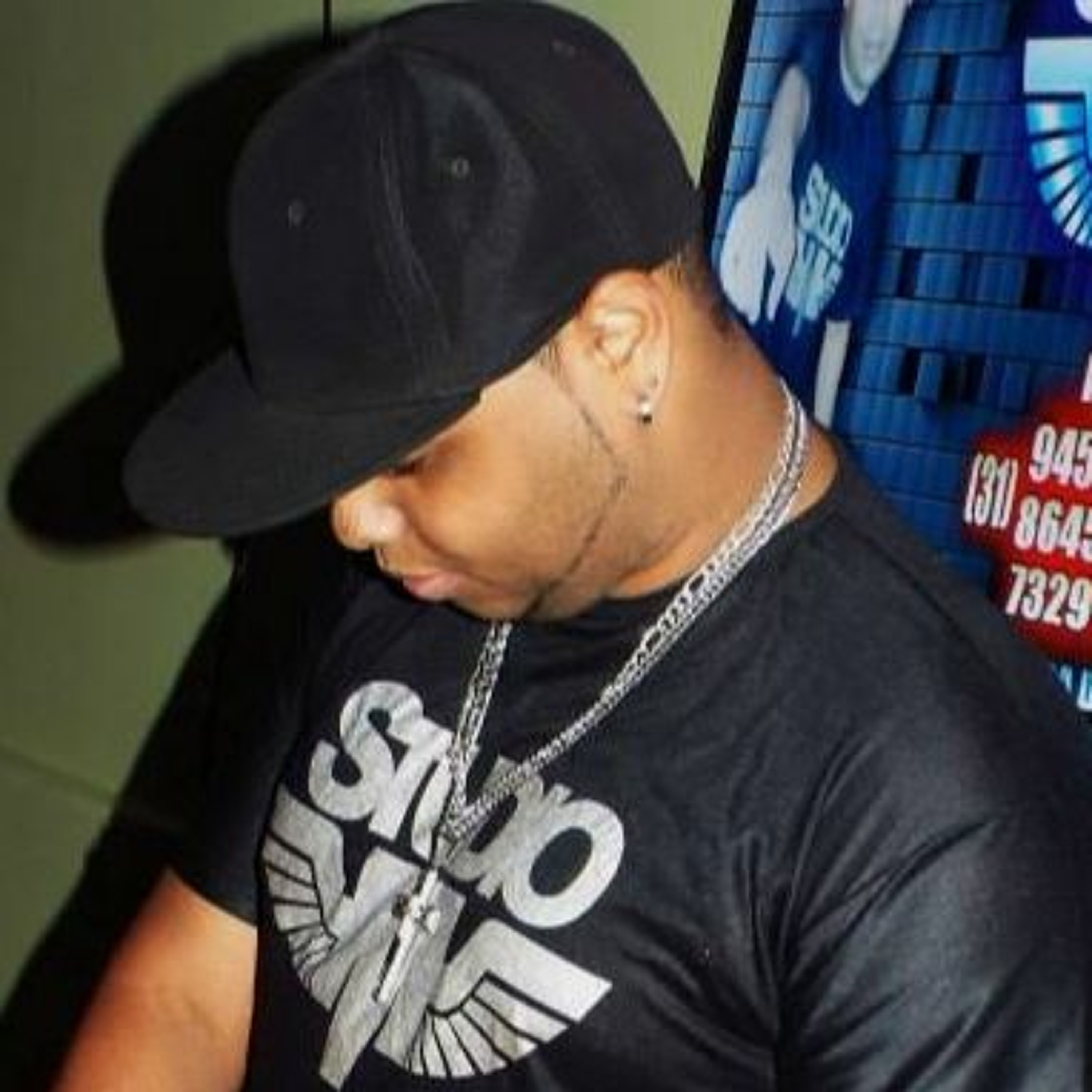 DJ Regi - Studio M