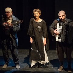 По деревне с кнутом