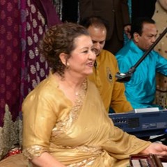 Aawargi Mein Had Se GuzarJana Chahiye Munni Begum