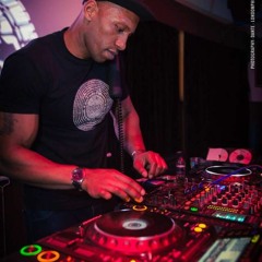 Makin' Moves Show Live with Jamesey (28/11/2015)