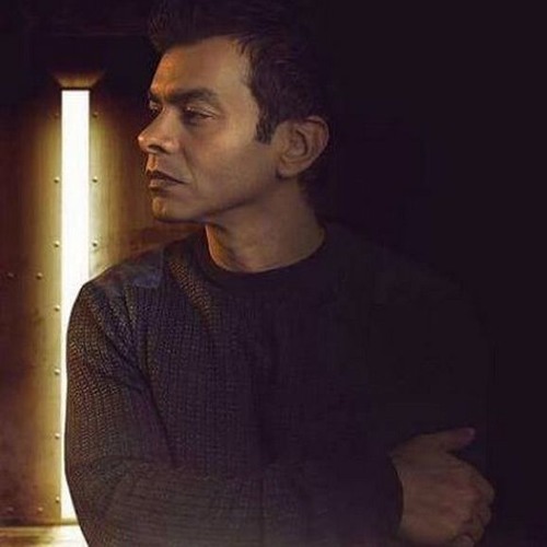 محمد محي خايف من اللي جاي