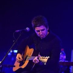 Noel Gallagher - Listen Up (Lincs FM Acoustic Gig, 05.12.2015)