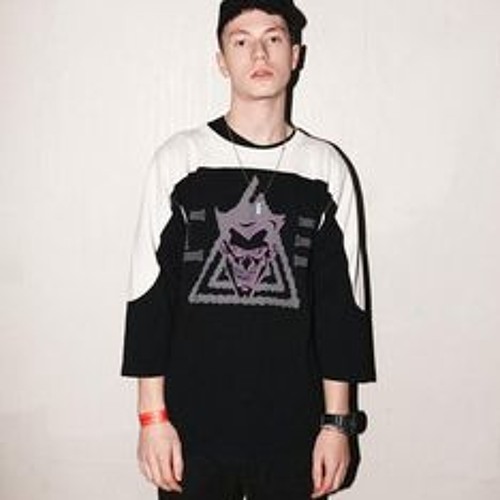 Bladee - Into Dust