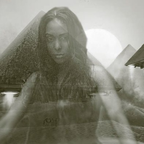 Ｅｌｏｎ － Ｔｈｅ Ｐｙｒａｍｉｄｓ