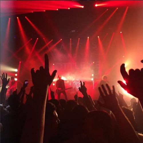 Hourglass // Homesick - Catfish and the Bottlemen 02 Apollo Manchester