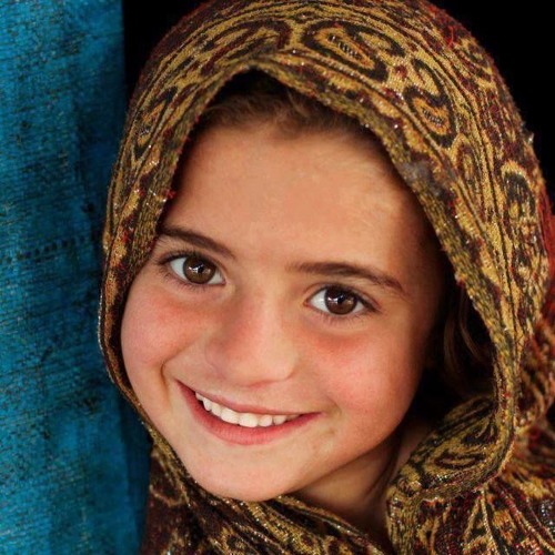 لا تحسب ان الدين بعيد عن حب وحياة