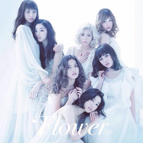 Flower 花時計 By Shyeung Flower 花時計 By Shyeung