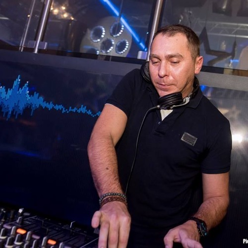Cafeina Retro Edition Mixed By DJ Tommy