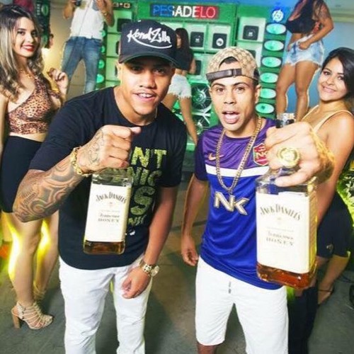 MC Davi e MC Neguinho do Kaxeta - Pé na Porta