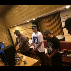 Young Quicks - Hot 32 Pt4 (YFL)