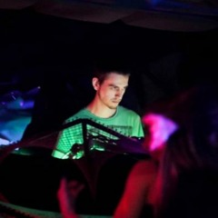 GLOBULAR - The Importance Of Imagining A Shared Utopia | Sofa Beats Series Vol. 2 | 09/12/2015