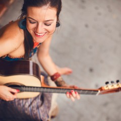 05 - AMARALINA (W.Batata/J.Nascimento/A.Espinheira/T.Morell) [Thaïs Morell]