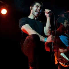 Mashrou' Leila-Ashabi "LIVE" +Hamed Sinno's speech