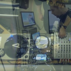 Roberto - Live on TweakFM Copenhagen [20/11/2015]
