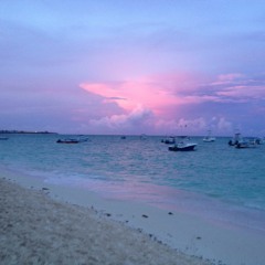 Deluxe Beach