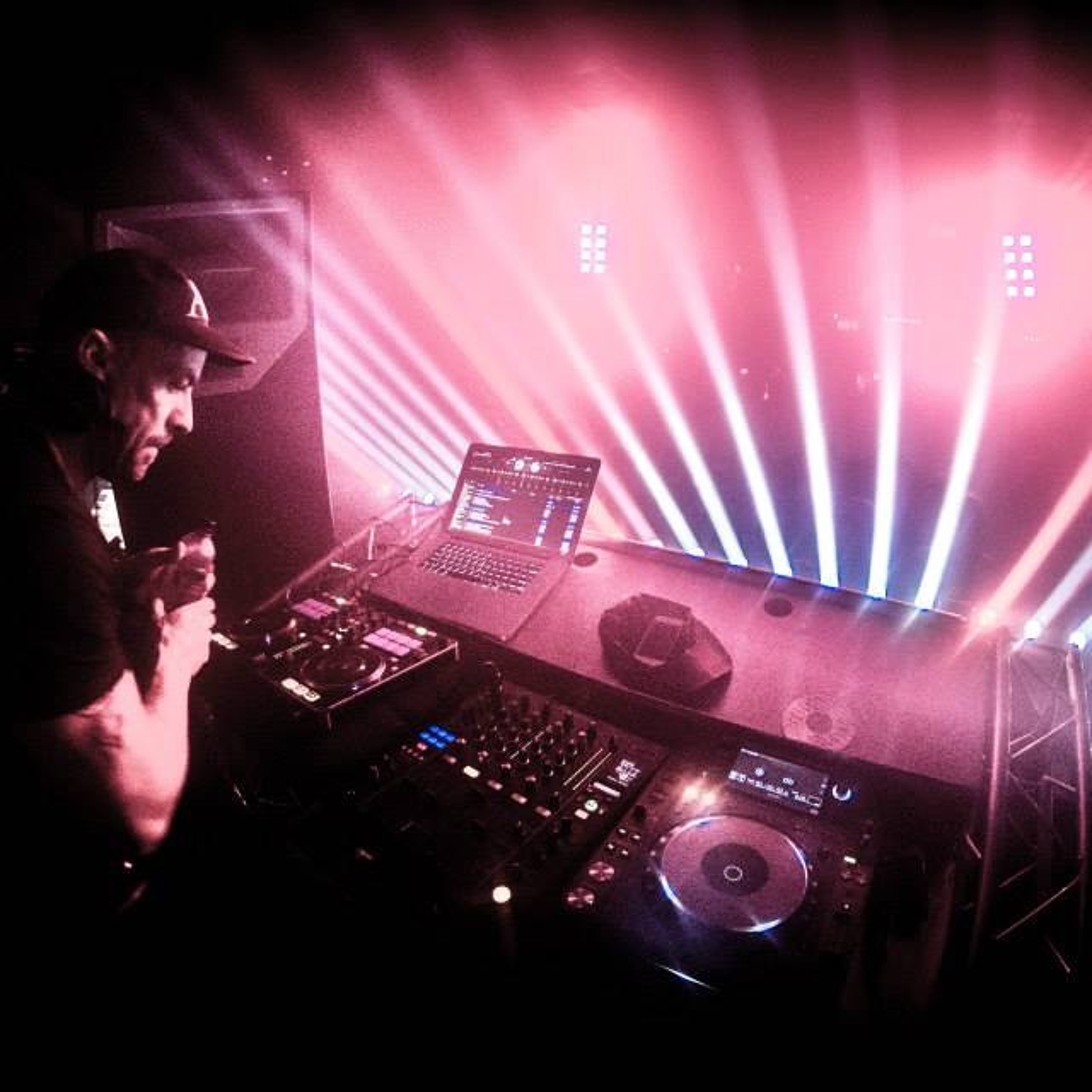 DJLEEBUTLER