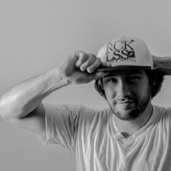 Staring At The Stars (Feat. Stephunck)