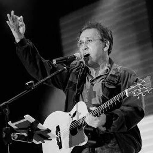 Download Lagu Sudahlah Airmata - Kencana Band