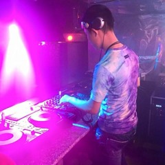 Đi Bắt Chim Cánh Cụt - DJ Khoa