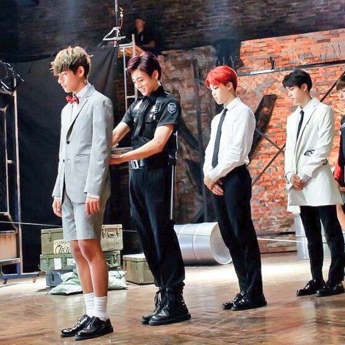 BTS - House of Cards (empty arena version)
