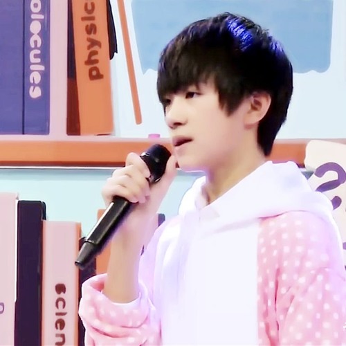 Jackson Yee 易烊千玺 : TF Teens Go! S.2 "红豆" (Red Beans) Live