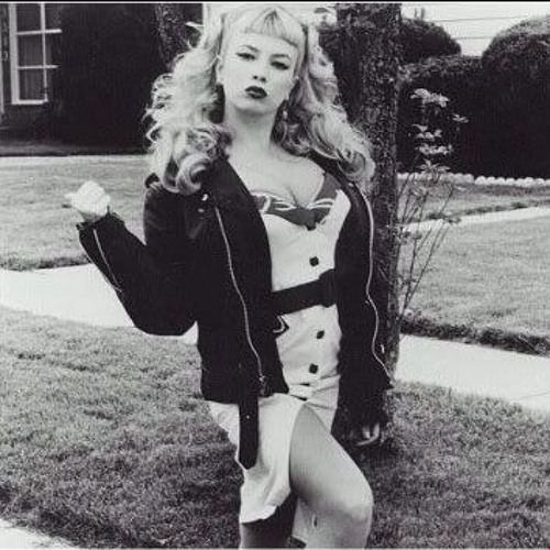 Traci Lords - Catch Me In A Pose (E39 Paparazzi Mix)