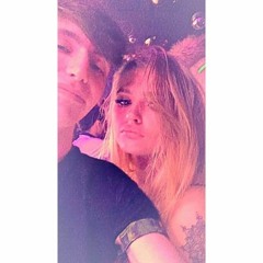 Your Lips Are Moving⍟