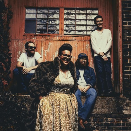 Alabama Shakes - Don't Wanna Fight1