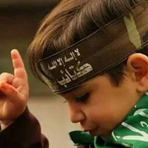 ألبسَتهُ لباسَ حربٍ , ونَاولتهُ البُندقِية🇵🇸