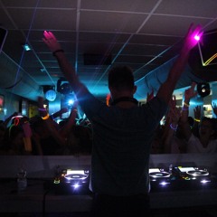 Andy Leka & Jolly Good mc @ life club rimini 18.o7.2011 (live recording)