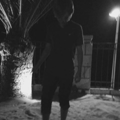 Dancing On My Own✯