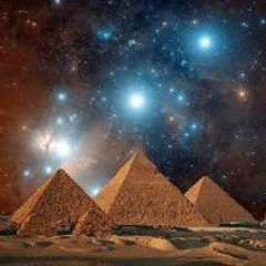 Pyramid Codes of Light