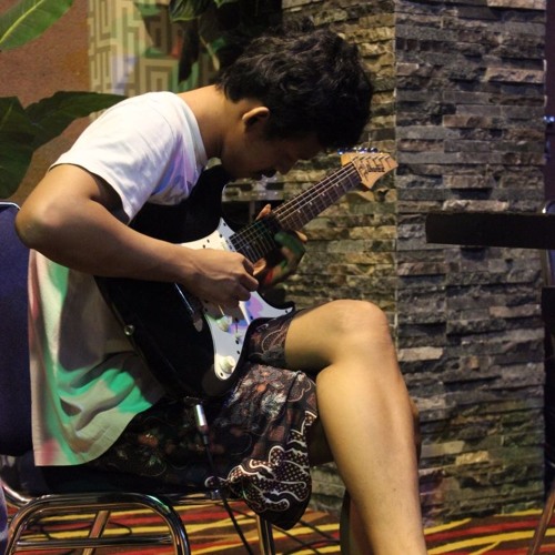 Maliq & D'Essentials - Untitled